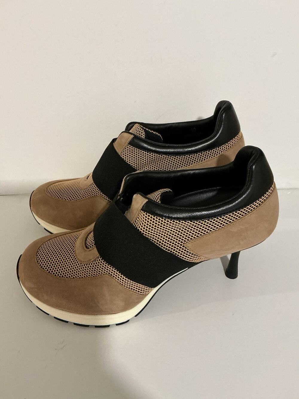 Sneex Women’s High Heel Sneakers Beige & Black Size 10 - NEW WITHOUT BOX